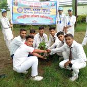 एक पेड़ माँ के नाम अभियान